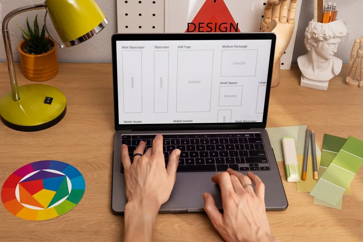 Stillleben eines Studios für Grafikdesign